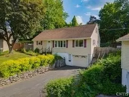 155 Vieau Dr, Syracuse, NY 13207