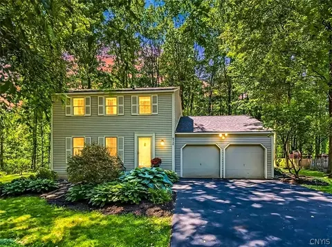 8750 Tallwood Rdg, Lysander, NY 13027