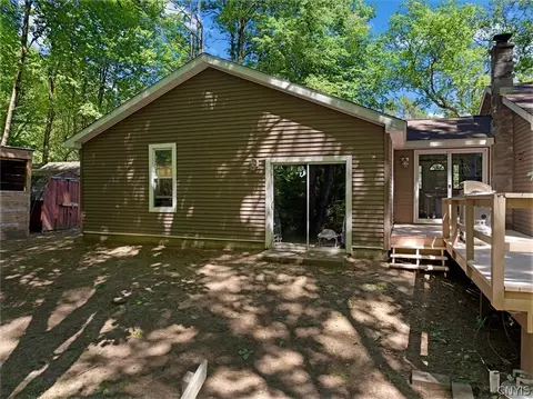 Exterior - 100 Sarah Dr, Annsville, NY 13471 photo 3 of 10