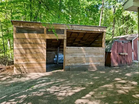 Exterior - 100 Sarah Dr, Annsville, NY 13471 photo 6 of 10