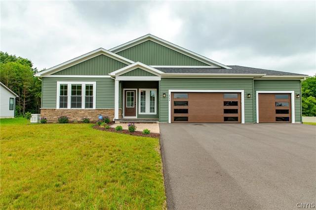 4544 Hollyshire Way, Clay, NY 13041