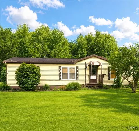 8966 Lestina Beach Rd, Sullivan, NY 13037