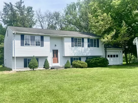 10 Greystone Dr, Dryden, NY 13053
