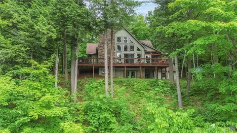 42032 N Payne Lake Dr, Antwerp, NY 13608
