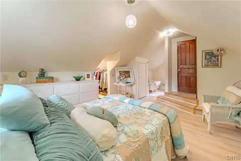 Bedroom - 8806 State Route 5, Chittenango, NY 13037 photo 11 of 11