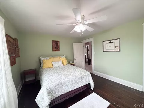 Bedroom - 8806 State Route 5, Chittenango, NY 13037 photo 4 of 11