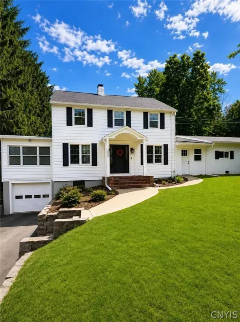 4022 Oneida St, New Hartford, NY 13413