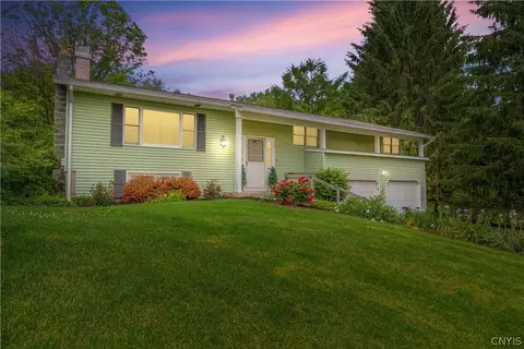 3991 Foothill, Onondaga, NY 13215