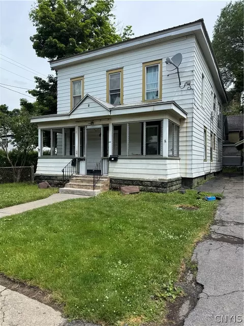 1014 Carbon St, Syracuse, NY 13208