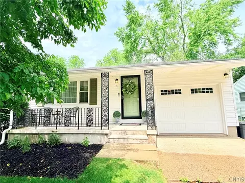 3 Perimeter Rd, Whitestown, NY 13492