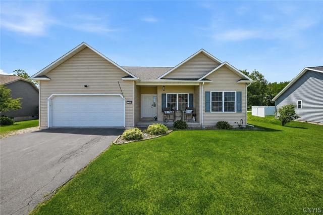 7842 Marina Dr, Bridgeport, NY 13030