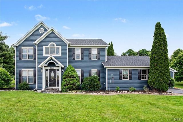 7035 Hunters Crossing Rd, Lafayette, NY 13084
