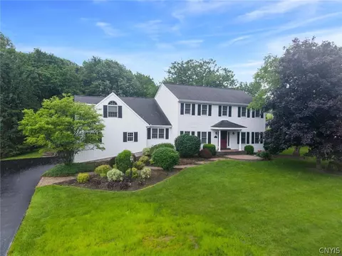 5114 Shiraz Ln, Fayetteville, NY 13066
