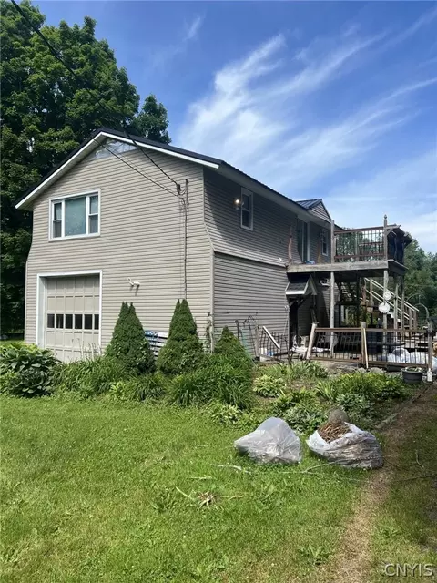 9248 Sixty Rd, Phoenix, NY 13135