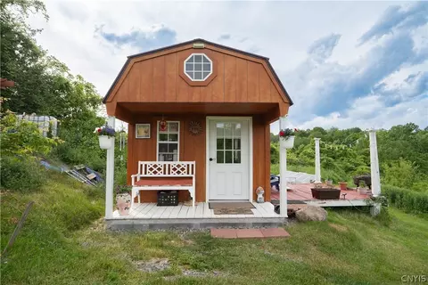 385 Johnny Cake Rd, Little Falls Town, NY 13407