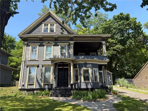 612 Lodi St, Syracuse, NY 13203