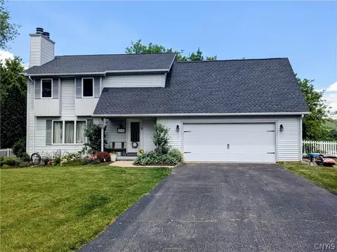39 Hickory Park Rd, Cortland, NY 13045