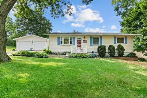 1548 W Genesee Street Rd, Aurelius, NY 13021