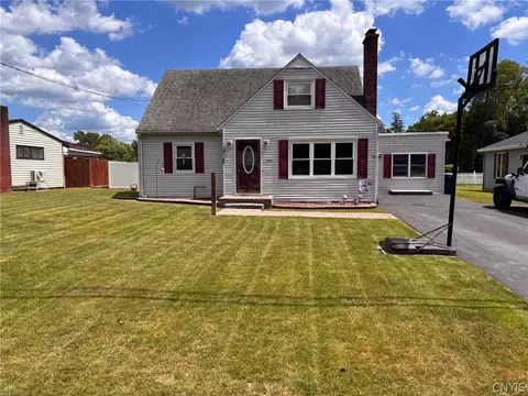 205 Hillside Dr, Whitestown, NY 13424