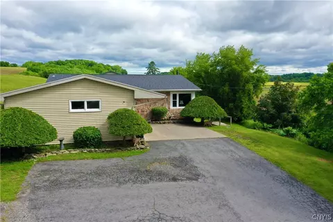 715 Turnpike Rd, Aurelius, NY 13034