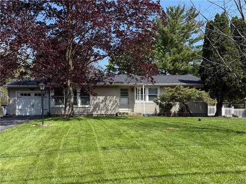 607 E Genesee St, Fayetteville, NY 13066