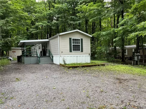 382 Rider Apt 51 Cardinal Rd, Litchfield, NY 13322