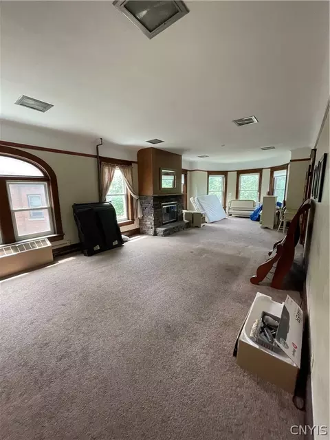 Living - 702 Danforth St, Syracuse, NY 13208 photo 1 of 4