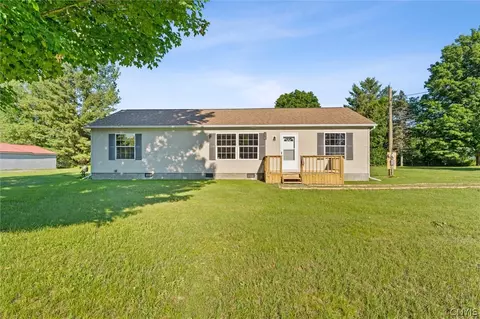33 Delta Ave, Hastings, NY 13076