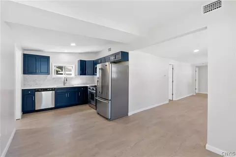 Entry Way - 69 Larned Rd, Schroeppel, NY 13132 photo 3 of 6