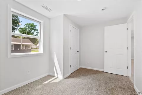 Bedroom - 69 Larned Rd, Schroeppel, NY 13132 photo 3 of 3