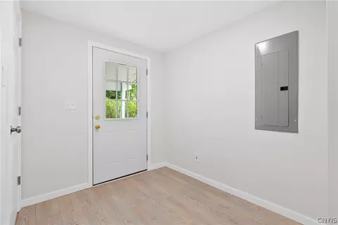 Entry Way - 69 Larned Rd, Schroeppel, NY 13132 photo 2 of 6
