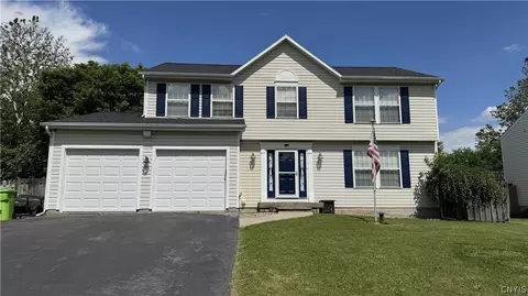107 Snappy Ln, Salina, NY 13090