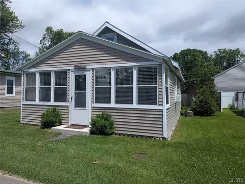 2011 Ortigies Ave, Verona, NY 13478