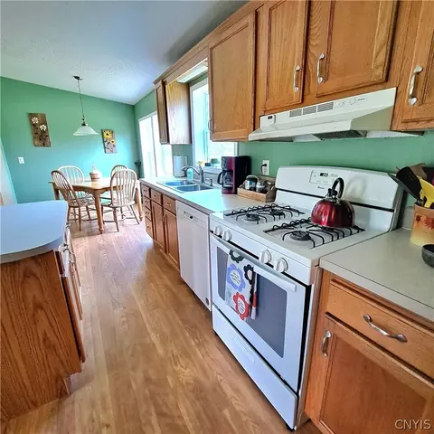 Kitchen - 10740 Gossner Rd, Annsville, NY 13471 photo 2 of 4