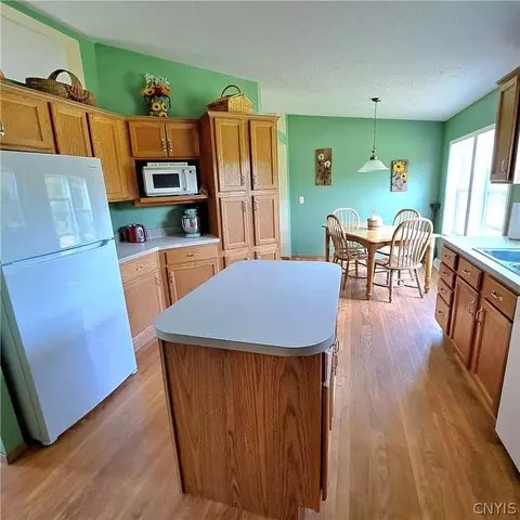 Kitchen - 10740 Gossner Rd, Annsville, NY 13471 photo 3 of 4