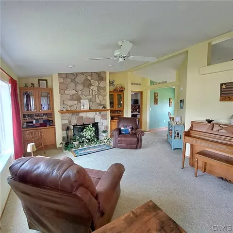 Living - 10740 Gossner Rd, Annsville, NY 13471 photo 2 of 4