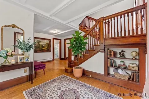 Entry Way - 105 Summit Ave, Syracuse, NY 13207 photo 2 of 3