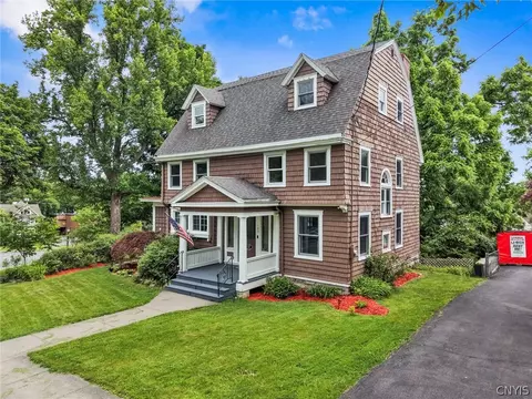 Exterior - 105 Summit Ave, Syracuse, NY 13207 photo 3 of 8