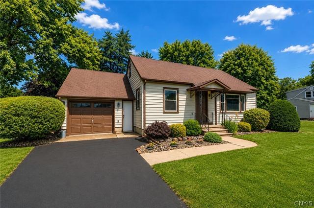 205 Kies Dr, Salina, NY 13090
