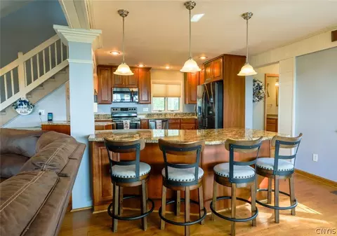 Kitchen - 158 Joe Fultz Blvd, Scriba, NY 13126 photo 5 of 5