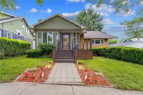 112 Winthrop Rd, Syracuse, NY 13206