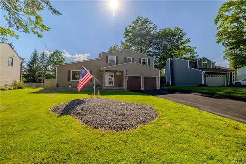 5991 Jerusalem Dr, Cicero, NY 13039