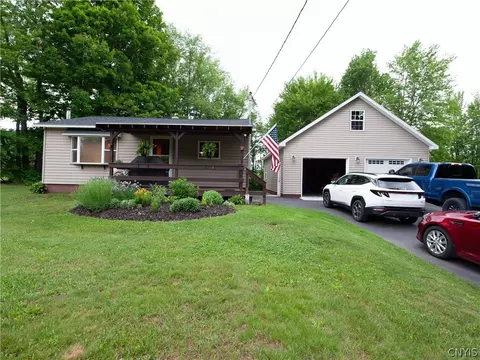 7505 Old Floyd Rd, Rome, NY 13440