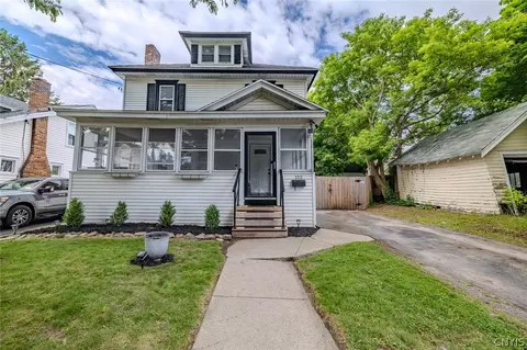 112 Aberdeen Ter, Syracuse, NY 13206