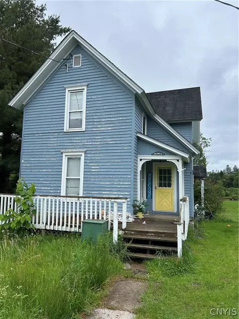 140 Grove St, Gouverneur, NY 13642