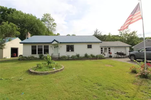 1339 County Route 57, Volney, NY 13069