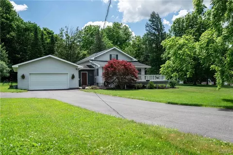 6032 Cavanaugh Rd, Marcy, NY 13403