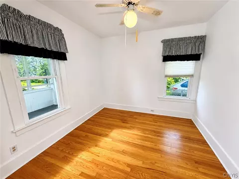 132 Winthrop Rd, Syracuse, NY 13206
