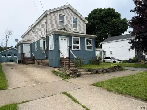 60 E 7th St, Oswego, NY 13126