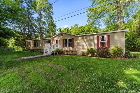 16226 Irwin Rd, Oswego, NY 13126